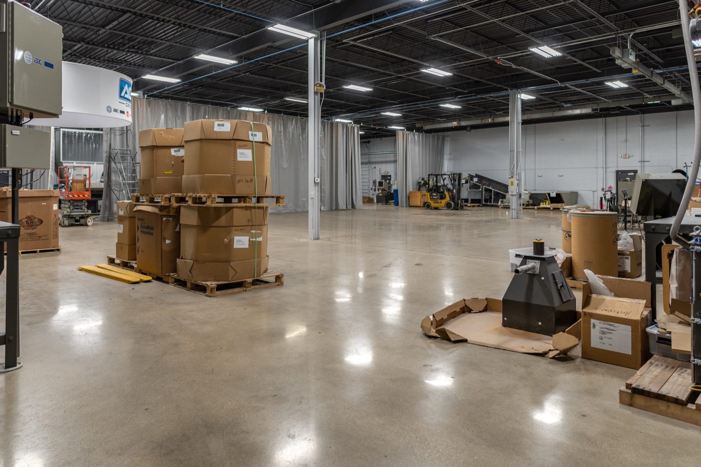 3015 South 163rd Street — industrial property photo 2