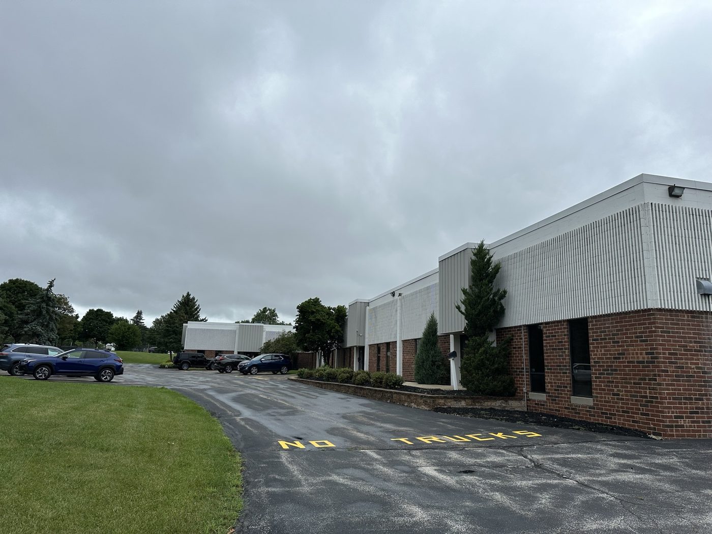 7834–7842 N Faulkner Rd — industrial property photo 3