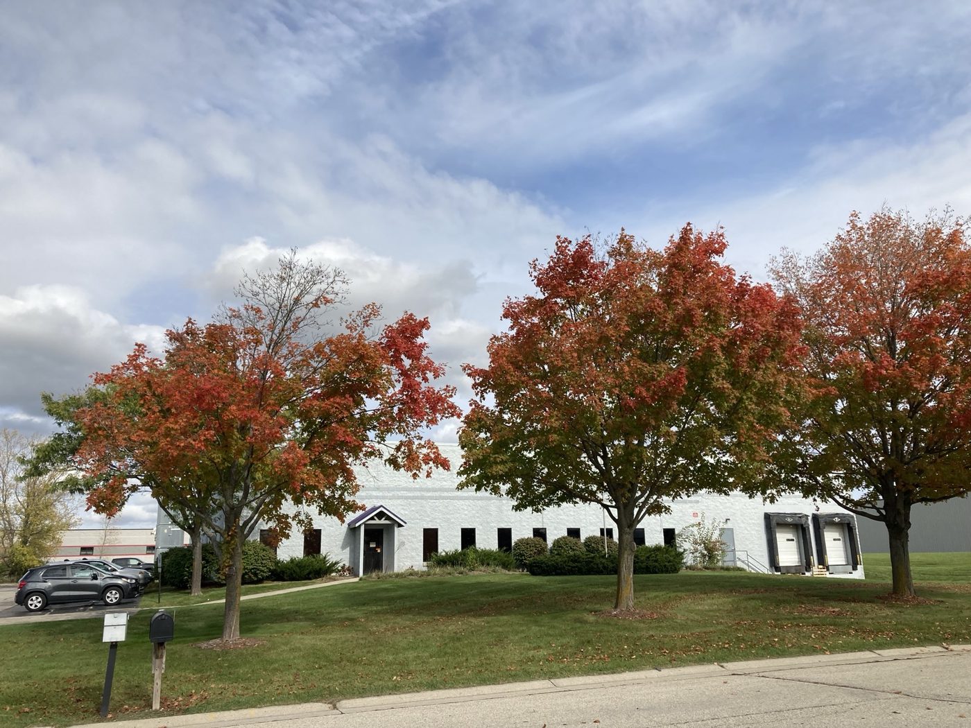 N117 W18654 Fulton Drive — industrial property photo 2
