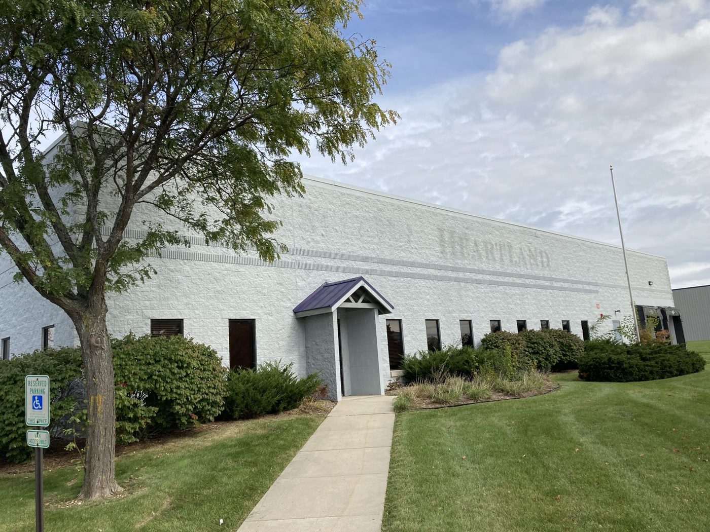 N117 W18654 Fulton Drive — industrial property photo 3